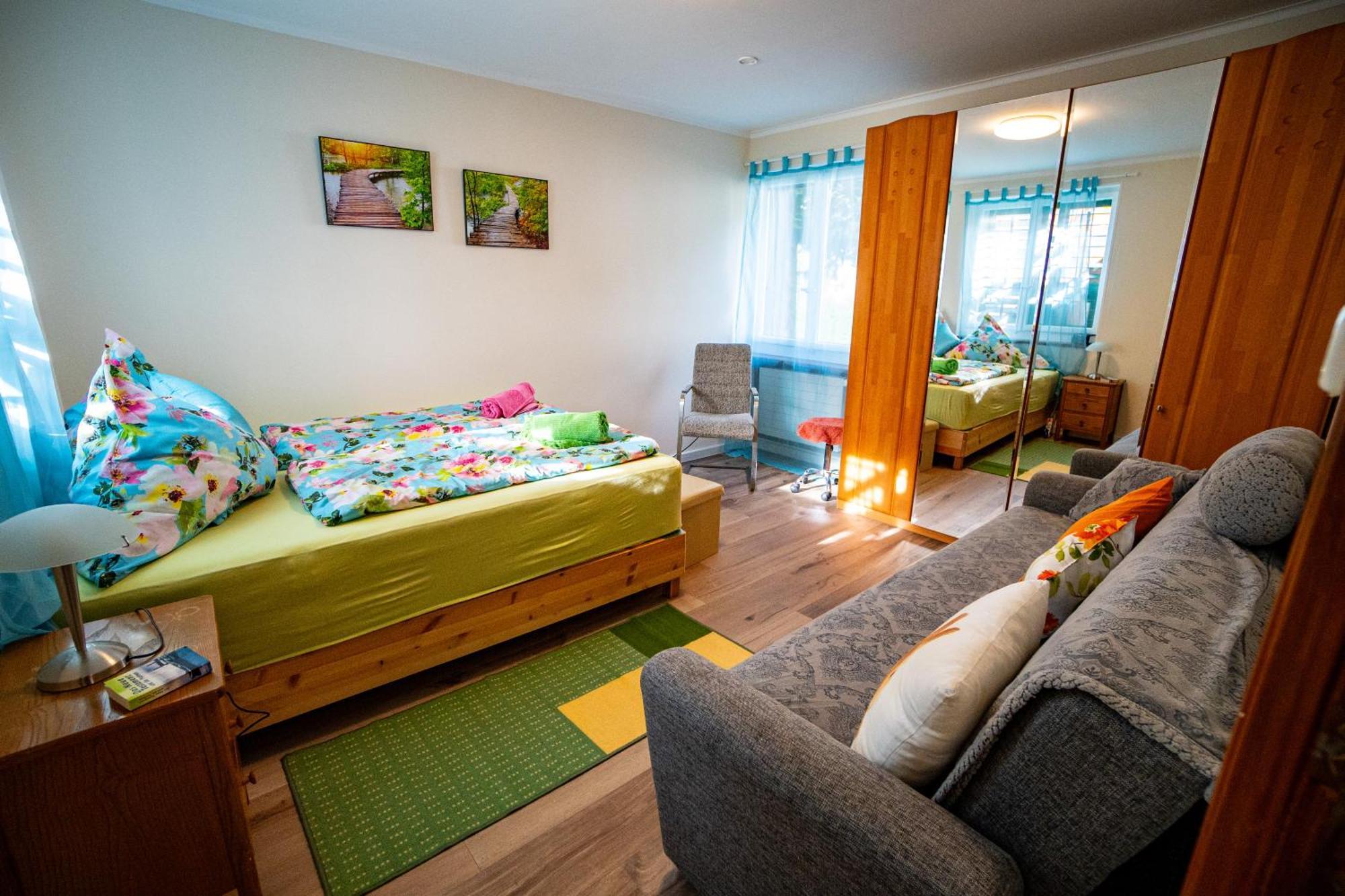 Gemuetliche Wohnung Mit Terasse Und Feuerstelle Lengnau  Kültér fotó